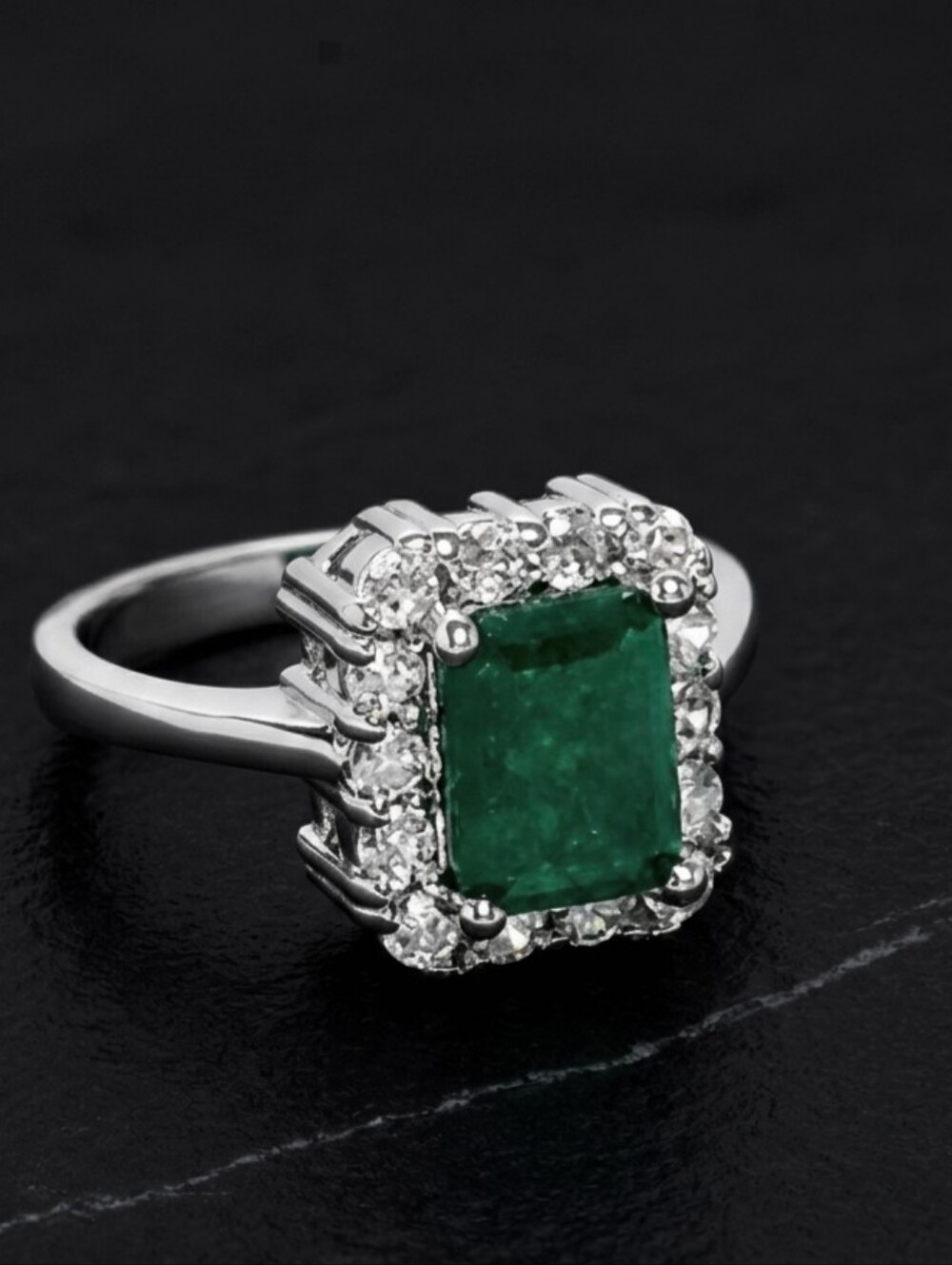 Emerald Silver Ring Size 6.75